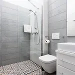 Of The Kings - Mosaic Apartament